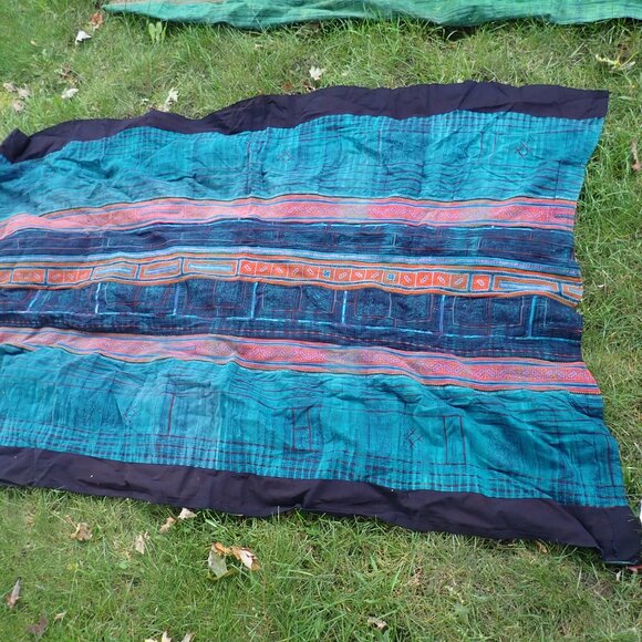 Bulk Lot- Handmande Quilts, Tunics, trousers, jewlery etc from Northern Vietnam - Picture 7 of 7